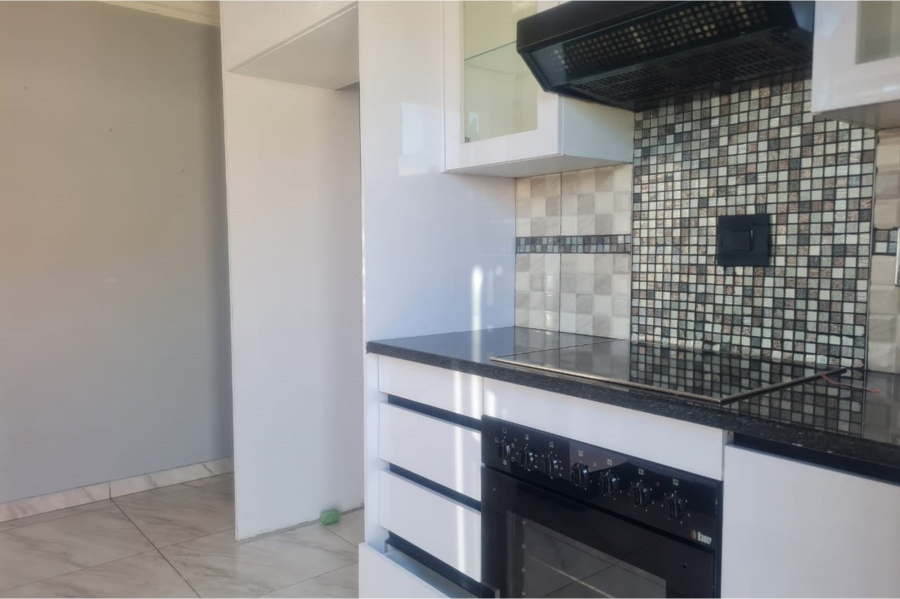 To Let 3 Bedroom Property for Rent in Roodekop Gauteng