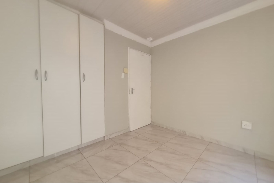 To Let 3 Bedroom Property for Rent in Roodekop Gauteng