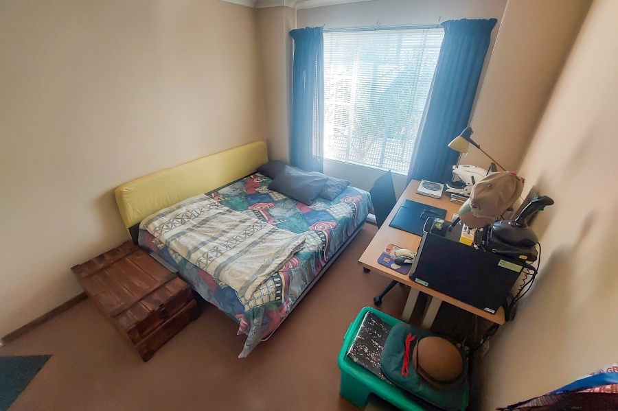 1 Bedroom Property for Sale in Rooihuiskraal North Gauteng