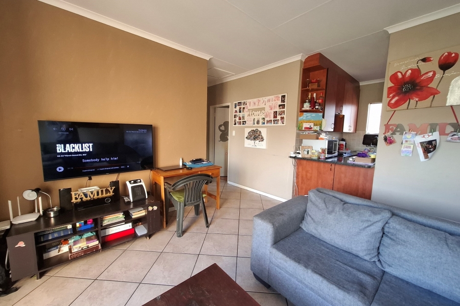 2 Bedroom Property for Sale in Wilgeheuwel Gauteng
