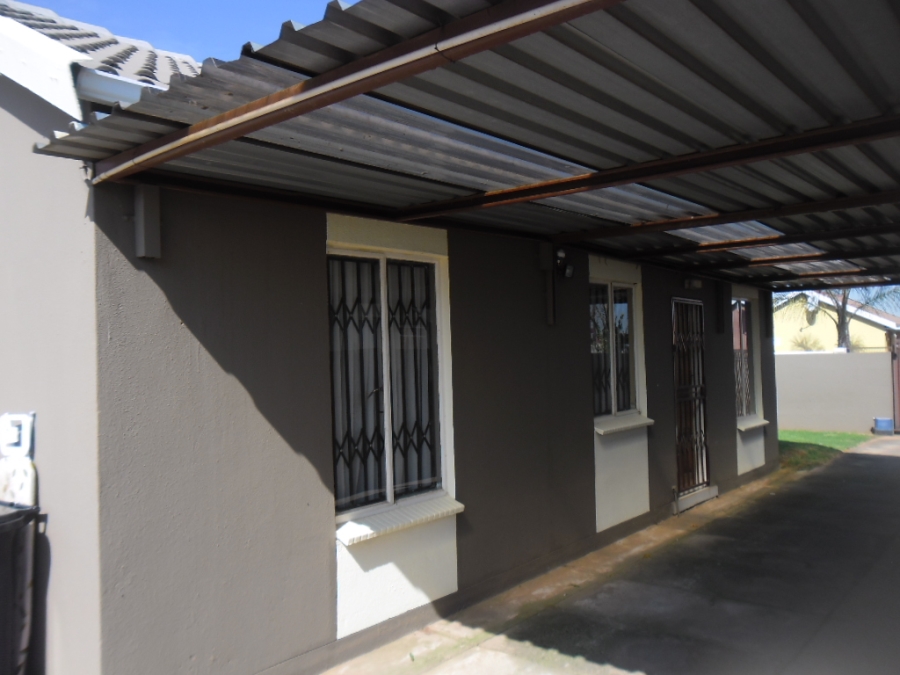 3 Bedroom Property for Sale in Protea Glen Gauteng