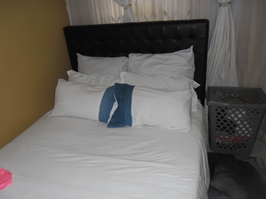 3 Bedroom Property for Sale in Protea Glen Gauteng