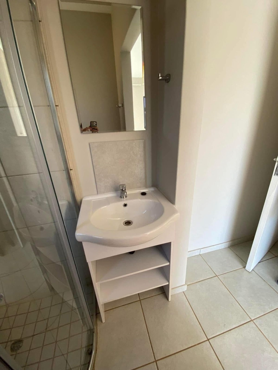 To Let 3 Bedroom Property for Rent in Kenleaf Gauteng