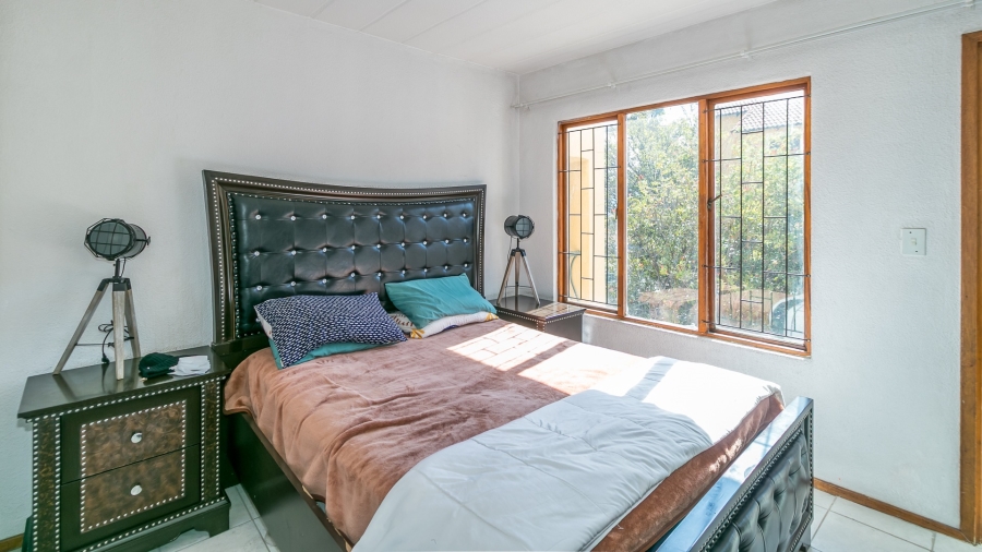 2 Bedroom Property for Sale in Sundowner Gauteng