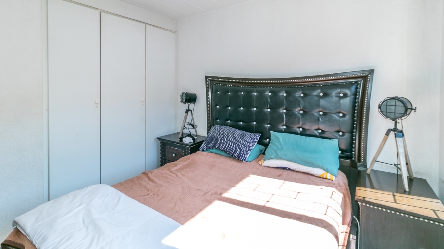 2 Bedroom Property for Sale in Sundowner Gauteng