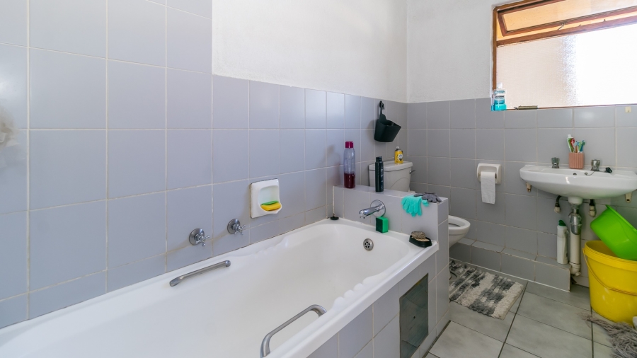 2 Bedroom Property for Sale in Sundowner Gauteng