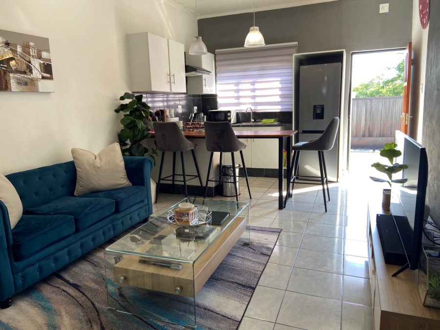 To Let 2 Bedroom Property for Rent in Ferndale Gauteng