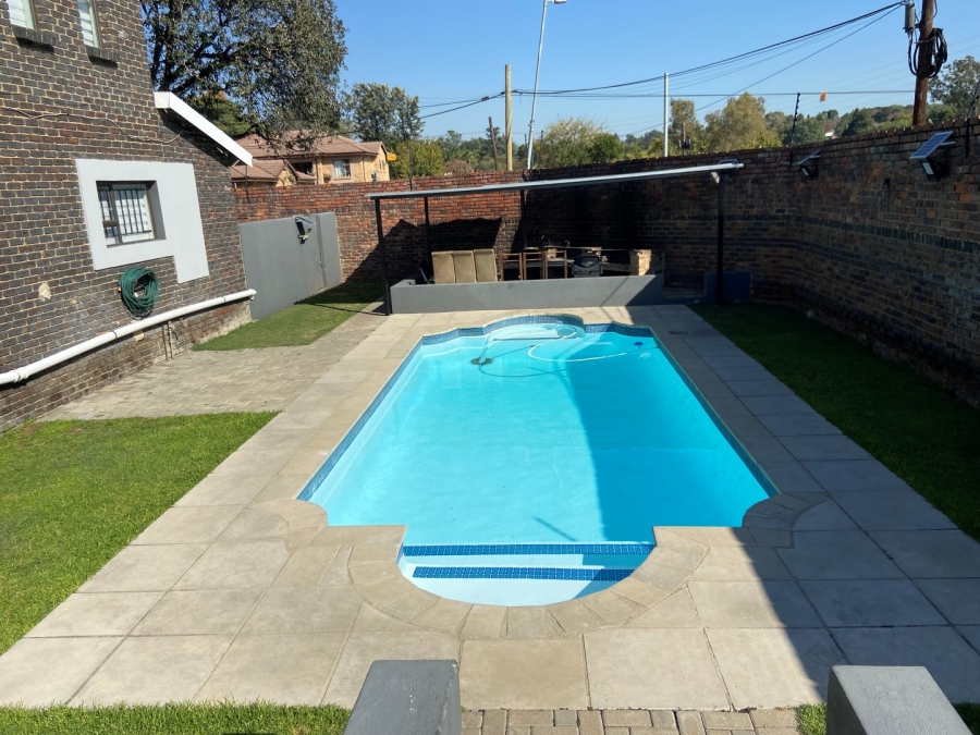 To Let 2 Bedroom Property for Rent in Ferndale Gauteng