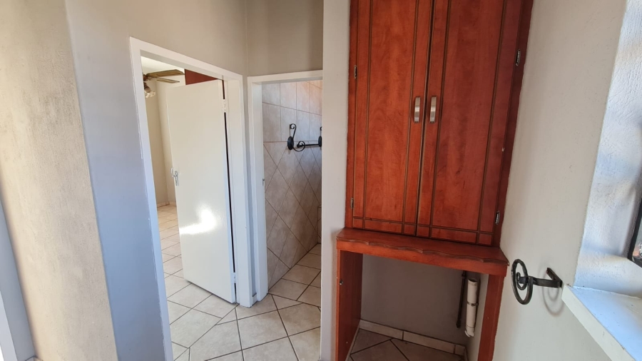To Let 2 Bedroom Property for Rent in Dalview Gauteng