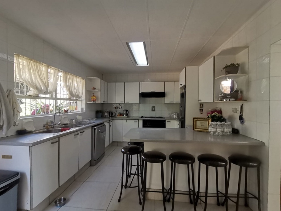 3 Bedroom Property for Sale in Glenvista Gauteng