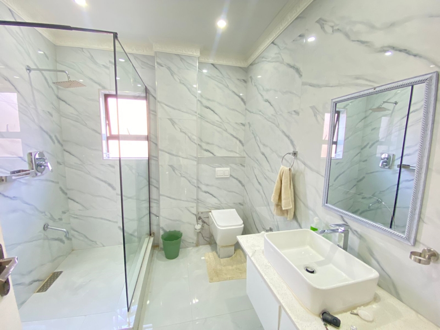 To Let 5 Bedroom Property for Rent in Monavoni Gauteng