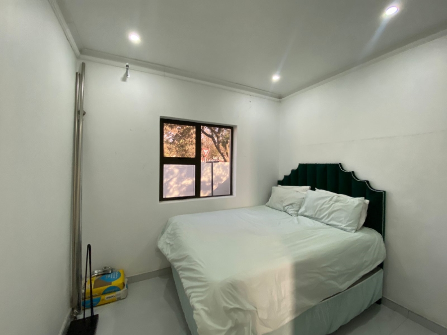 To Let 5 Bedroom Property for Rent in Monavoni Gauteng