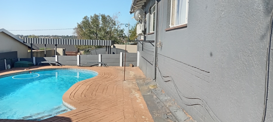3 Bedroom Property for Sale in Visagie Park Gauteng