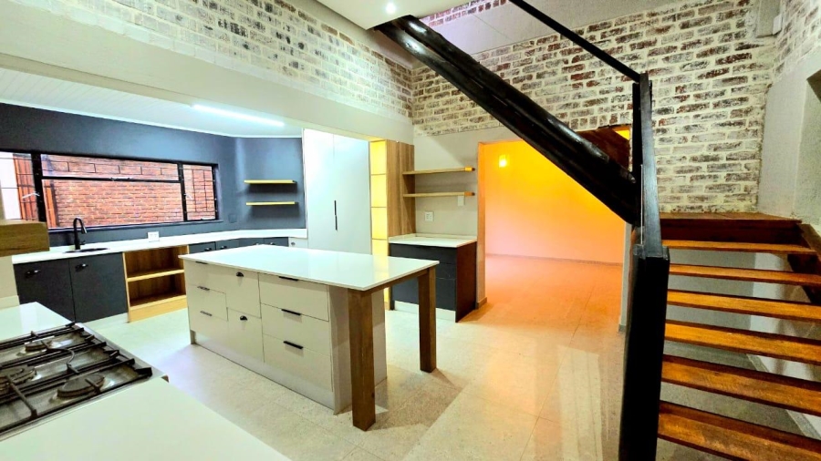 4 Bedroom Property for Sale in Garsfontein Gauteng