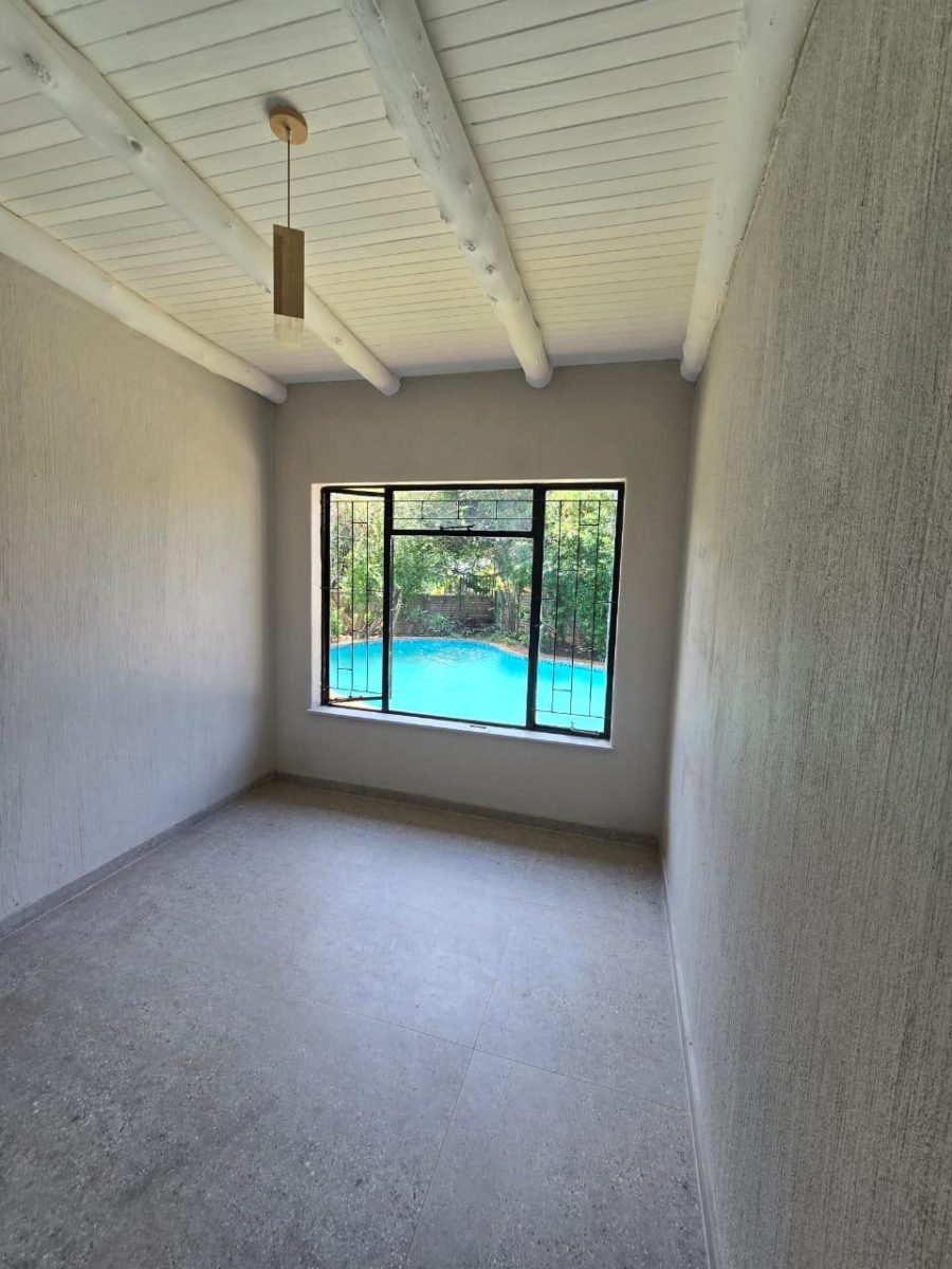 4 Bedroom Property for Sale in Garsfontein Gauteng
