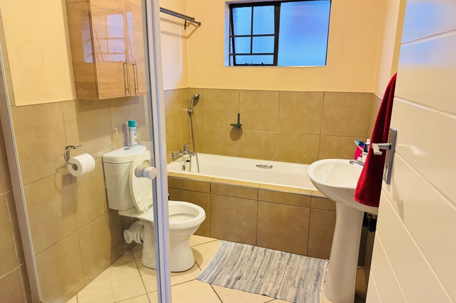 To Let 3 Bedroom Property for Rent in Sagewood Gauteng
