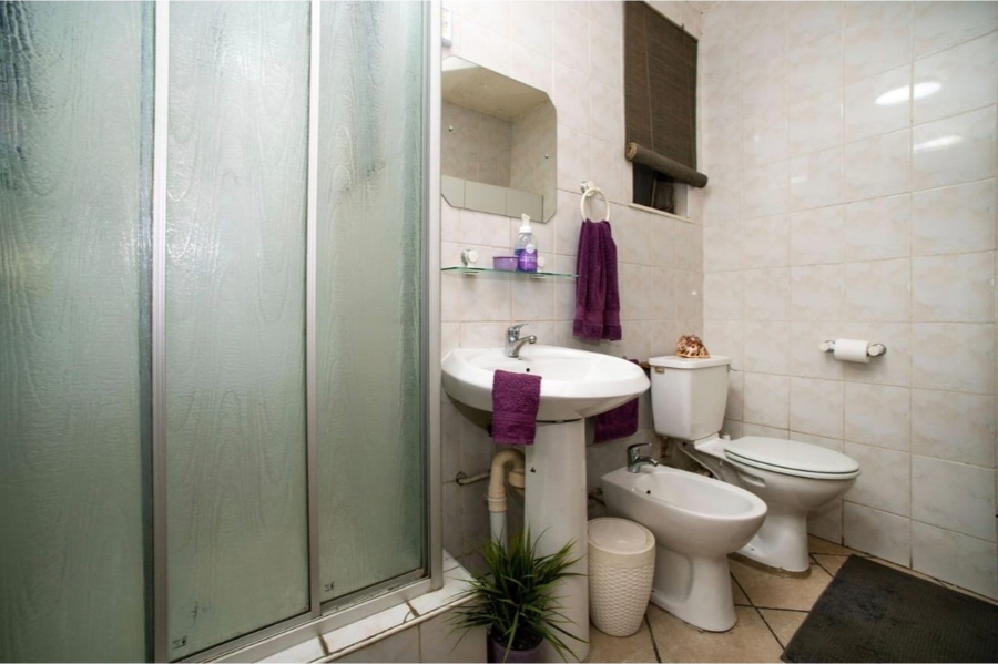 2 Bedroom Property for Sale in Morehill Gauteng