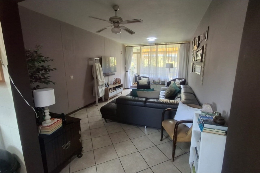2 Bedroom Property for Sale in Morehill Gauteng