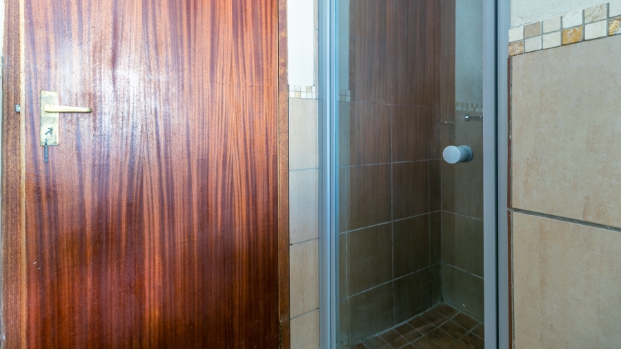 2 Bedroom Property for Sale in Vorna Valley Gauteng