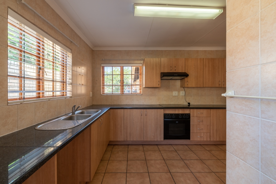 To Let 2 Bedroom Property for Rent in North Riding Gauteng