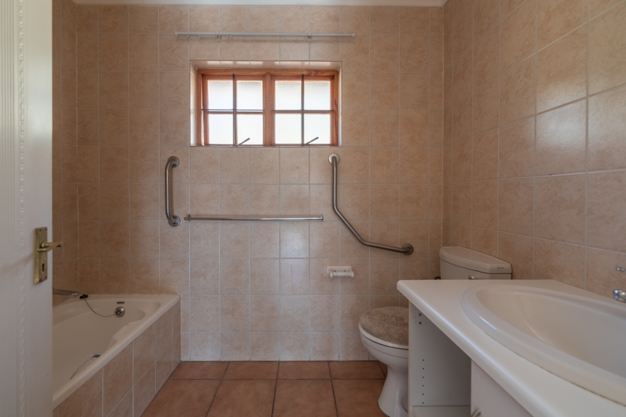 To Let 2 Bedroom Property for Rent in North Riding Gauteng