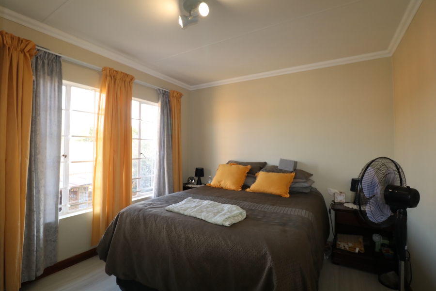 3 Bedroom Property for Sale in Equestria Gauteng