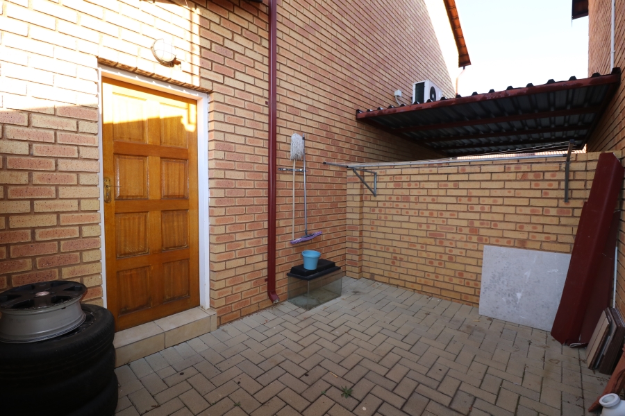 3 Bedroom Property for Sale in Equestria Gauteng