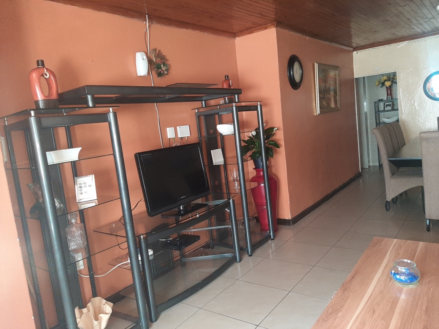 4 Bedroom Property for Sale in Riverlea Gauteng