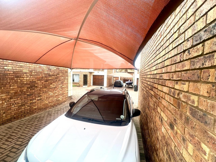 3 Bedroom Property for Sale in Florentia Gauteng