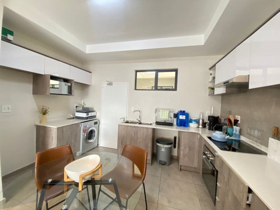 To Let 2 Bedroom Property for Rent in Raslouw Gauteng