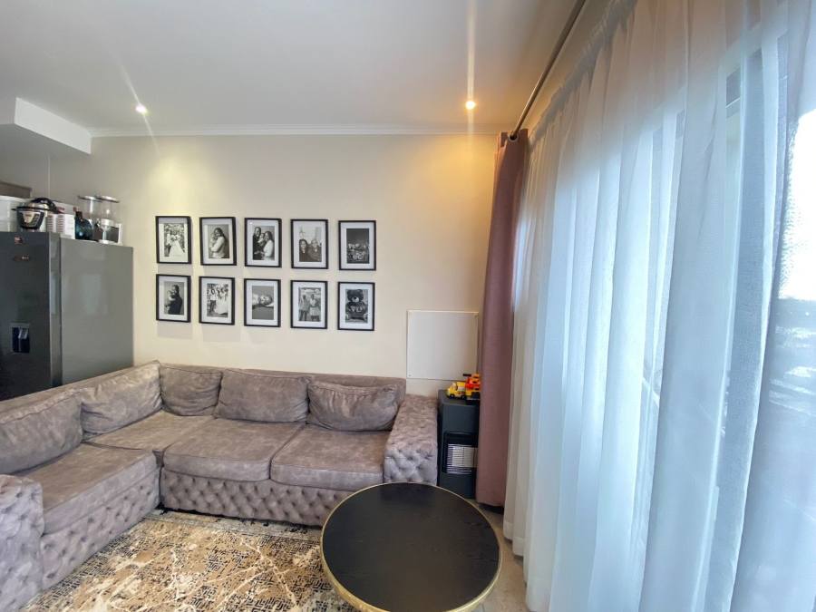 To Let 2 Bedroom Property for Rent in Raslouw Gauteng