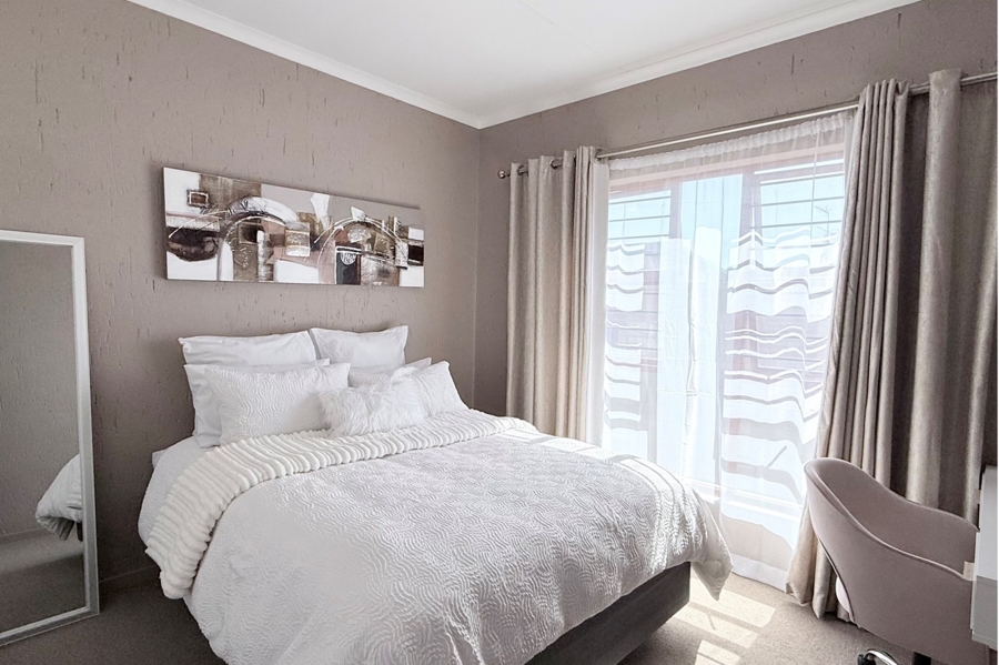 1 Bedroom Property for Sale in Douglasdale Gauteng