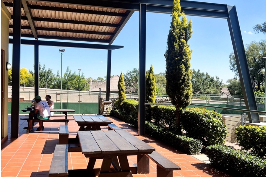 1 Bedroom Property for Sale in Douglasdale Gauteng