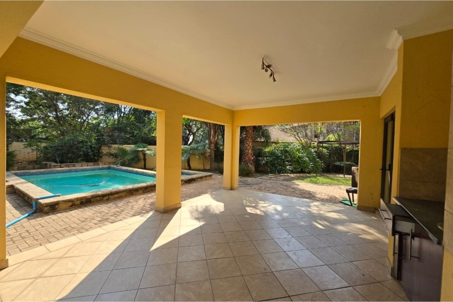 To Let 7 Bedroom Property for Rent in Zambezi Country Estate Gauteng
