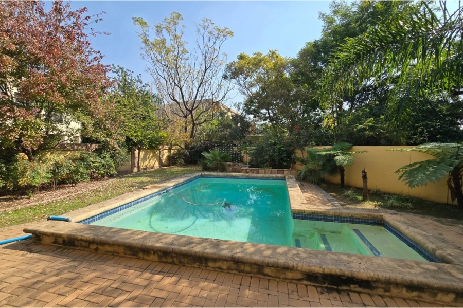To Let 7 Bedroom Property for Rent in Zambezi Country Estate Gauteng