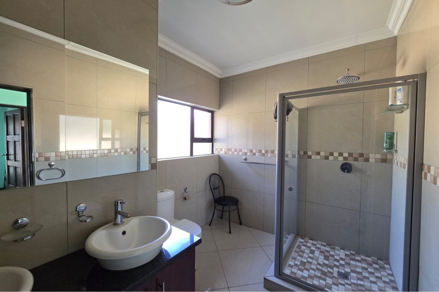 To Let 7 Bedroom Property for Rent in Zambezi Country Estate Gauteng