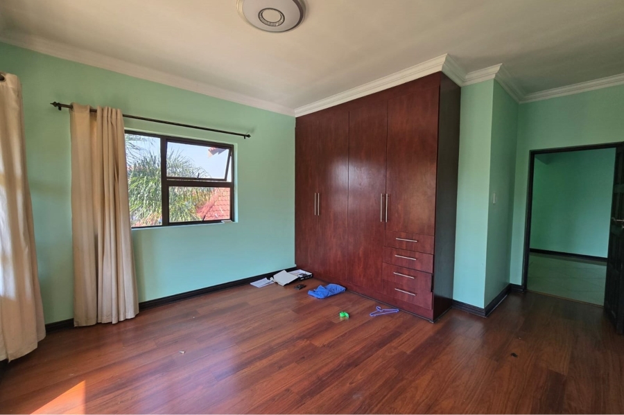 To Let 7 Bedroom Property for Rent in Zambezi Country Estate Gauteng