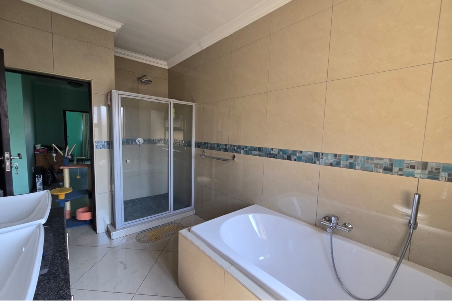 To Let 7 Bedroom Property for Rent in Zambezi Country Estate Gauteng