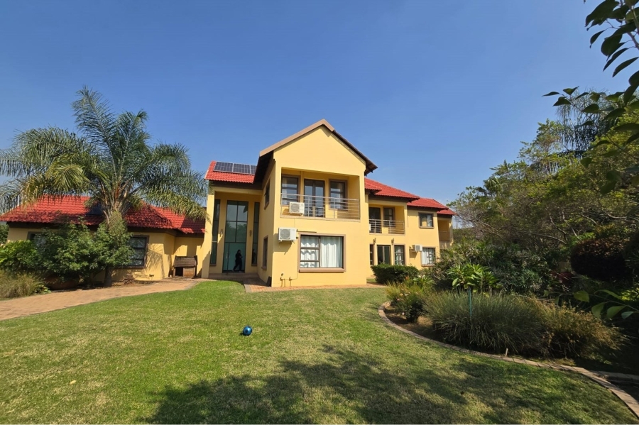 To Let 7 Bedroom Property for Rent in Zambezi Country Estate Gauteng