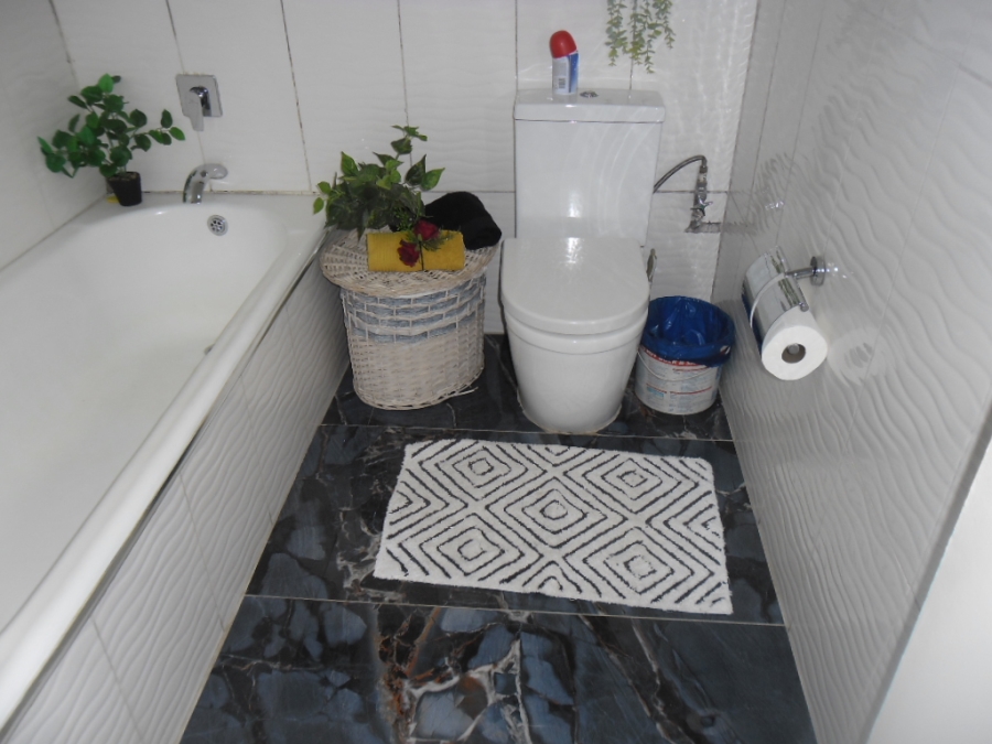 3 Bedroom Property for Sale in Lindhaven Gauteng