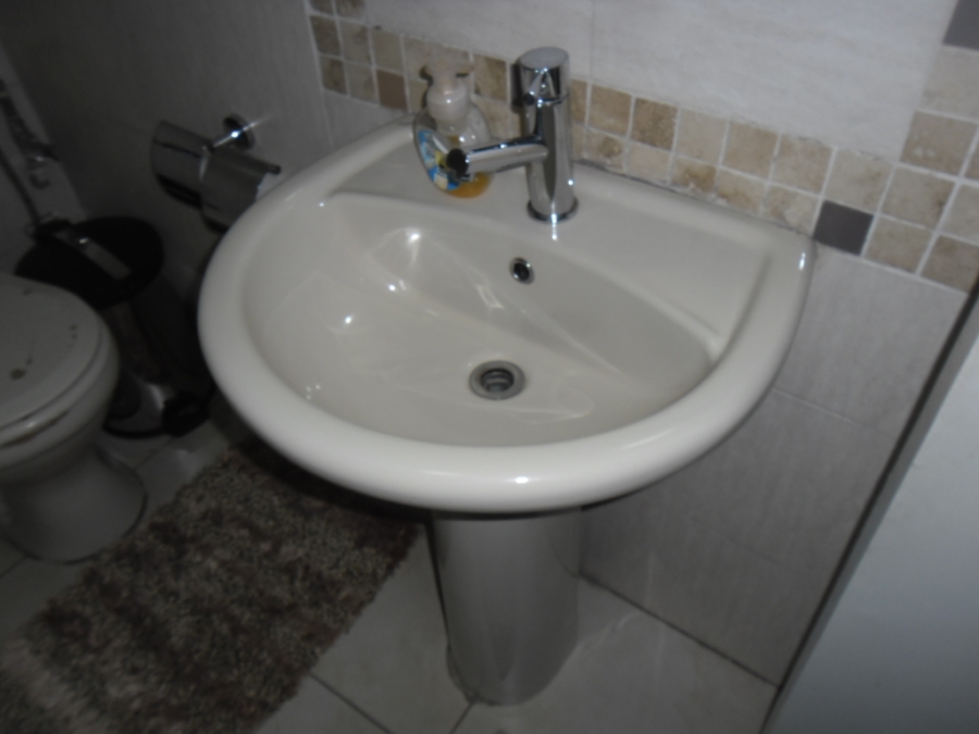 3 Bedroom Property for Sale in Lindhaven Gauteng
