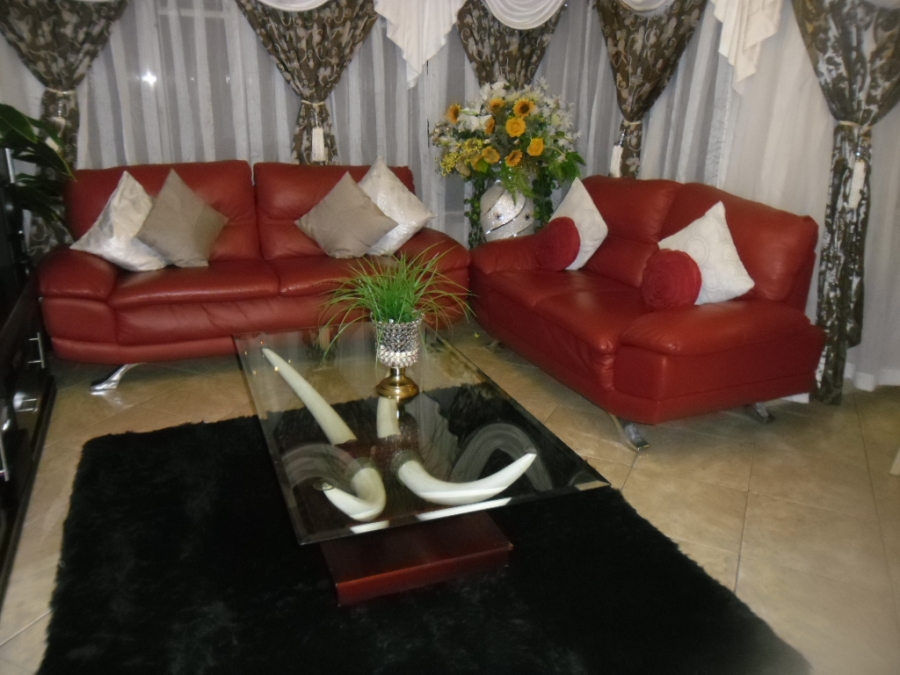 3 Bedroom Property for Sale in Lindhaven Gauteng