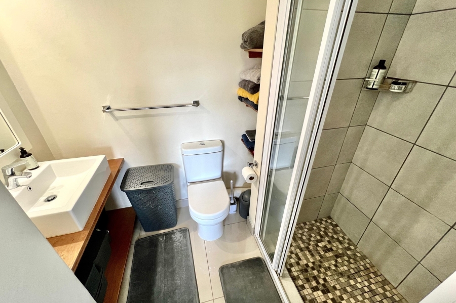 To Let 1 Bedroom Property for Rent in Zwartkop Golf Estate Gauteng
