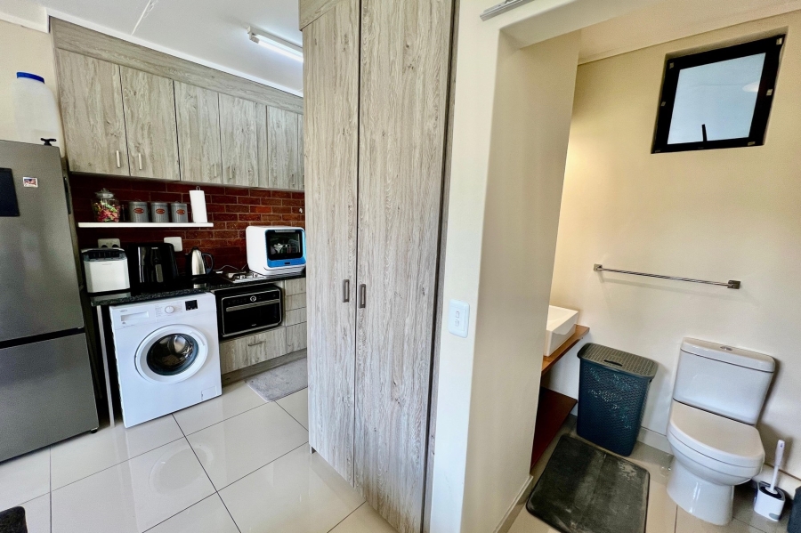 To Let 1 Bedroom Property for Rent in Zwartkop Golf Estate Gauteng