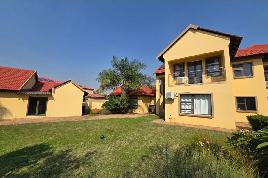 7 Bedroom Property for Sale in Zambezi Country Estate Gauteng