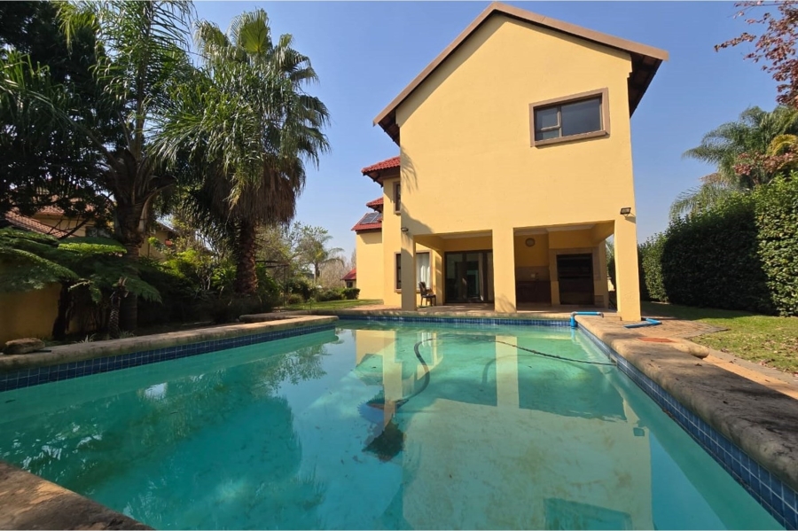 7 Bedroom Property for Sale in Zambezi Country Estate Gauteng