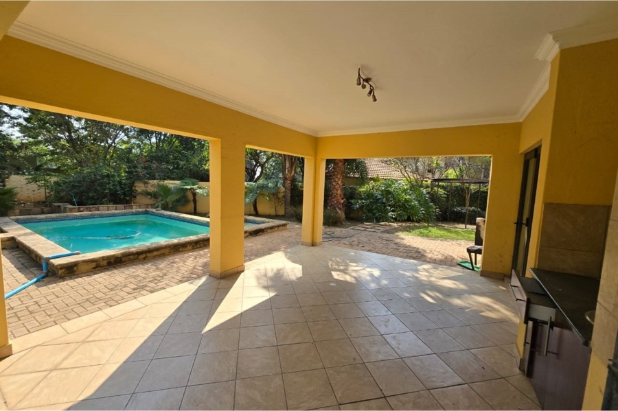 7 Bedroom Property for Sale in Zambezi Country Estate Gauteng