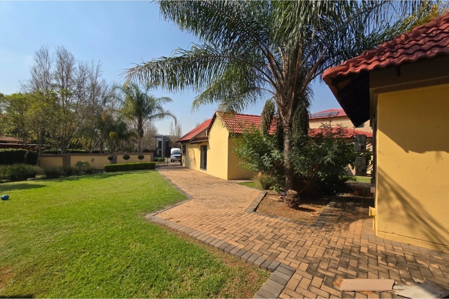 7 Bedroom Property for Sale in Zambezi Country Estate Gauteng