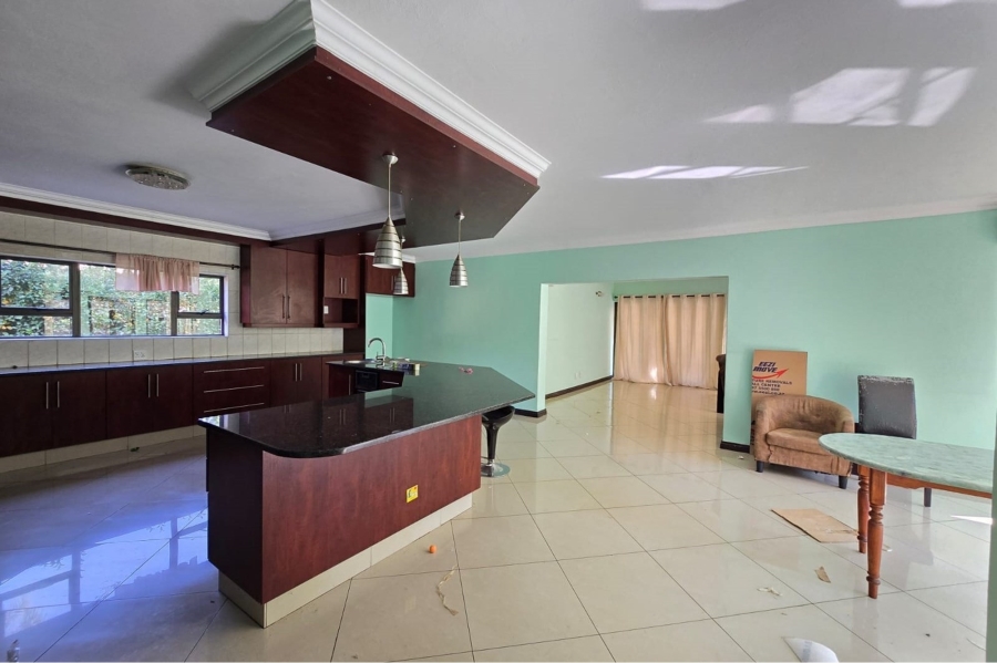 7 Bedroom Property for Sale in Zambezi Country Estate Gauteng