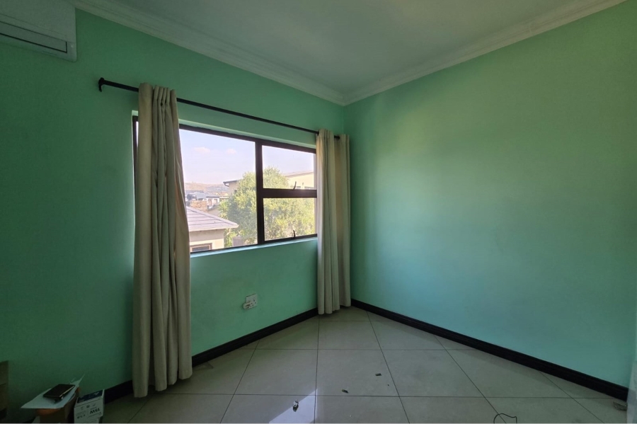 7 Bedroom Property for Sale in Zambezi Country Estate Gauteng